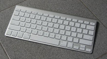 Apple Wireless Keyboard - UK Keyboard Layout (Refurbished)