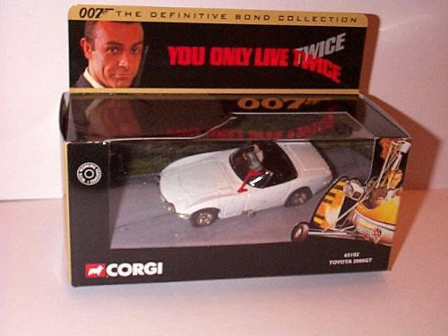 corgi james bond white toyota 2000GT car the definitive collection 1.36 scale diecast model