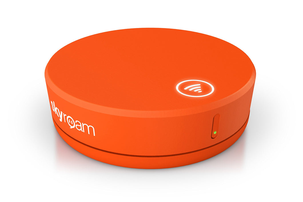 Skyroam Solis: Mobile WiFi Hotspot & Power Bank // 4G LTE Global Data without Roaming // SIM-Free Portable Router for Travel // Pay-as-you-go // Secure Internet Connection for up to 5 Devices