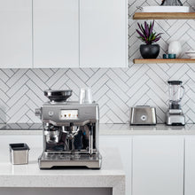 Sage SES990BSS the Oracle Touch Fully Automatic Espresso Machine, 2400 W